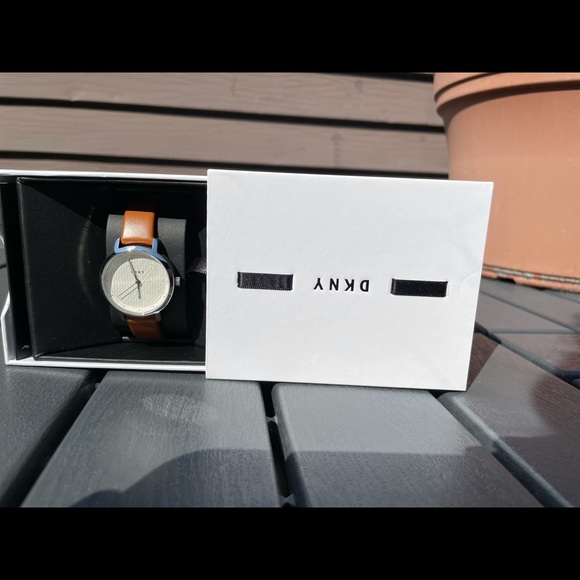 DKNY watch - Picture 4 of 7